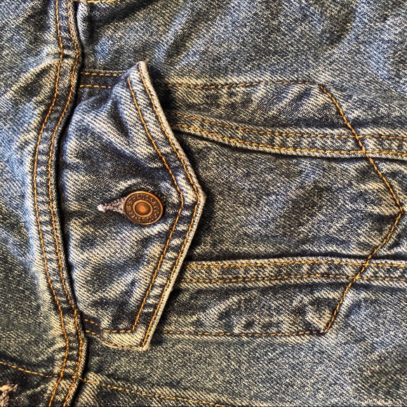 Genuine Levi’s Denim Jean Jacket w/ Buttons Rivets - Picture 7 of 8